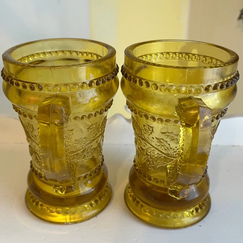 Pair of Antique Greentown No. 450 Holly Amber mug, also known as Golden Agate. - Picture 2 of 7
